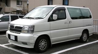 800px-1999-2000_Nissan_Elgrand.jpg